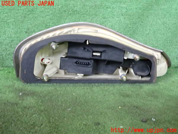 2UPJ-9239641530]ポルシェ・ボクスター(986K)右テールランプ 中古_4