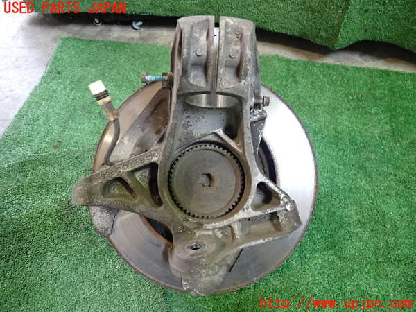 2UPJ-9239644290]ポルシェ・ボクスター(986K)右フロントナックルハブ 中古_2