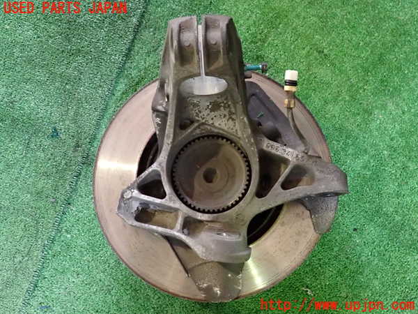 2UPJ-9239644295]ポルシェ・ボクスター(986K)左フロントナックルハブ 中古_2