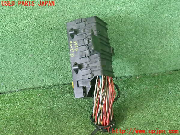 2UPJ-9239646741]ポルシェ・ボクスター(986K)ヒューズボックス1(室内運転席側) 中古_2