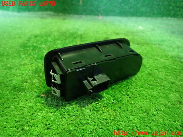 1UPJ-9239656307]アルファロメオ・ミト(95514P)スイッチ2 (MENU ESC フォグランプ) 中古_3