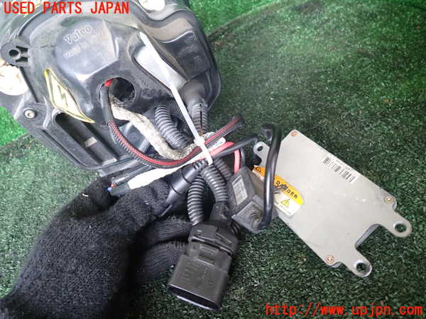 1UPJ-9239661130]VW ルポGTI(6EAVY)右ヘッドライト HID 中古_4