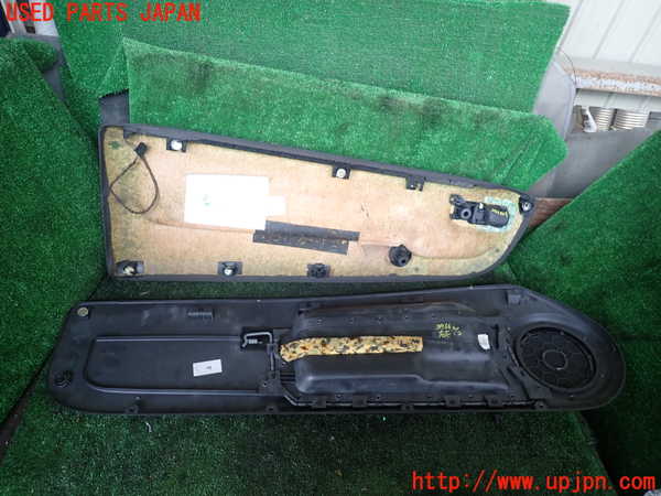 1UPJ-9239661234]VW ルポGTI(6EAVY)右ドア内張り 中古_4