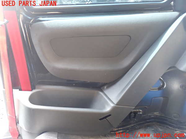 1UPJ-9239667675]VW ルポGTI(6EAVY)右リアピラートリム 中古_3