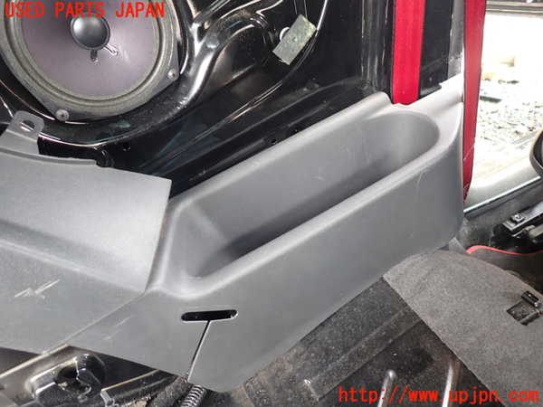 1UPJ-9239667680]VW ルポGTI(6EAVY)左リアピラートリム 中古_2