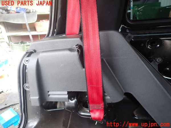 1UPJ-9239667680]VW ルポGTI(6EAVY)左リアピラートリム 中古_3