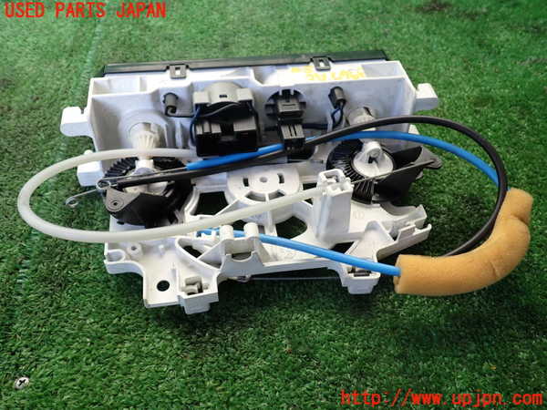 1UPJ-9239676066]テリオスキッド(J131G)エアコンスイッチ1 中古_3