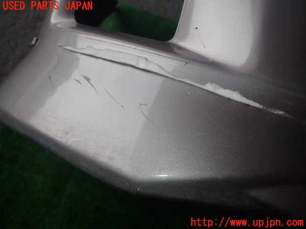 1UPJ-9239681010]アイシス(ANM10W)フロントバンパー 中古_4