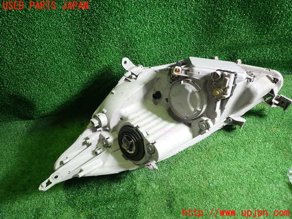1UPJ-9239681130]アイシス(ANM10W)右ヘッドライト HID 中古_2