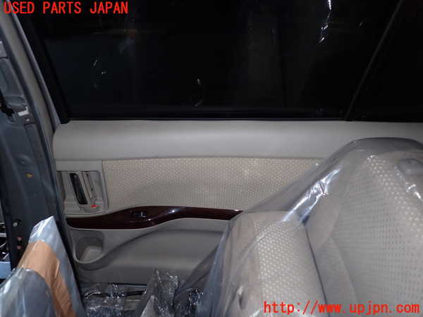 1UPJ-9239681290]アイシス(ANM10W)右後ドア 中古_4