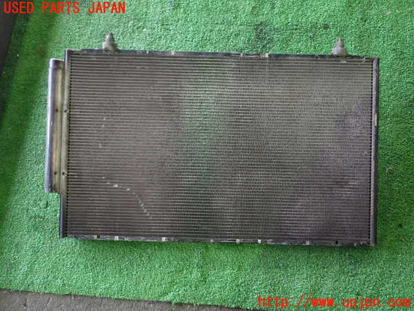 1UPJ-9239686031]アイシス(ANM10W)エアコンコンデンサー1 中古_2