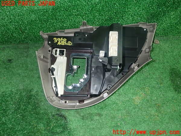 1UPJ-9239686066]アイシス(ANM10W)エアコンスイッチ1 中古_2