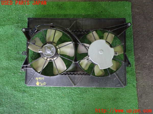 1UPJ-9239686836]アイシス(ANM10W)電動ファン1 中古_2