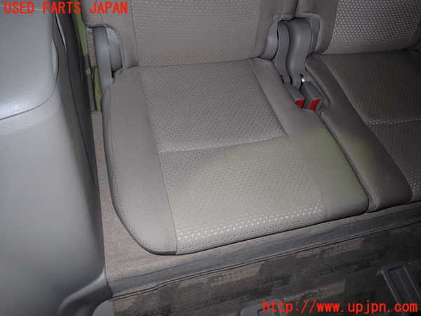 1UPJ-9239687235]アイシス(ANM10W)右3列目シート 中古_3