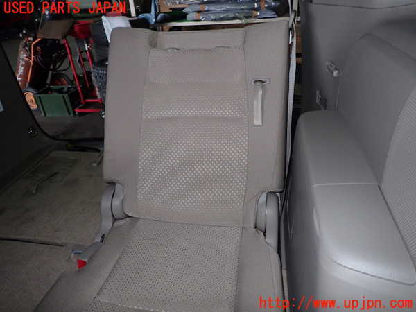 1UPJ-9239687265]アイシス(ANM10W)左3列目シート 中古_2