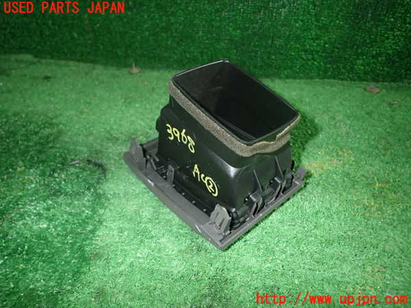 1UPJ-9239687527]アイシス(ANM10W)エアコン吹き出し口2 (真中) 中古_3