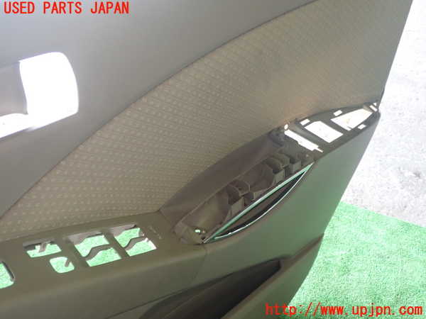 1UPJ-9239681234]アイシス(ANM10W)右前ドア内張り 中古_4