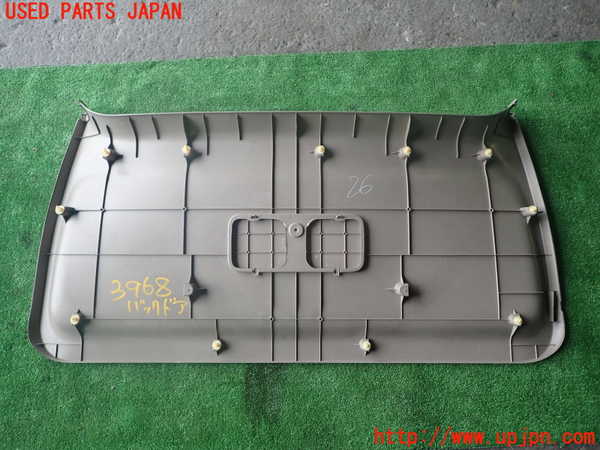 1UPJ-9239681578]アイシス(ANM10W)バックドア内張り 中古_4