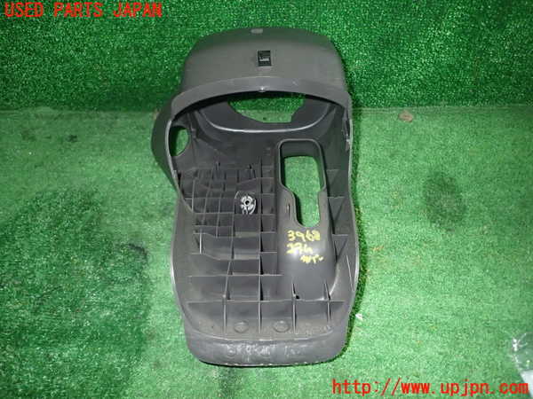 1UPJ-9239687905]アイシス(ANM10W)コラムカバー 中古_3
