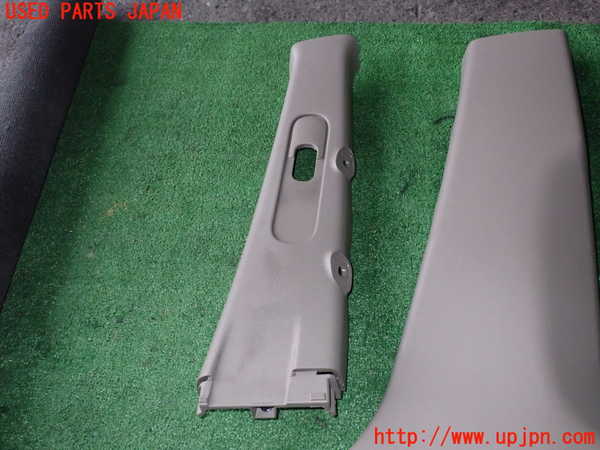 1UPJ-9239687665]アイシス(ANM10W)右センターピラートリム 中古_2