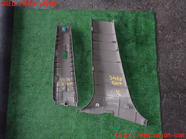 1UPJ-9239687665]アイシス(ANM10W)右センターピラートリム 中古_5