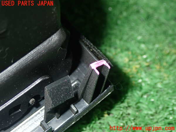1UPJ-9239687510]アイシス(ANM10W)メーターフード 中古_4