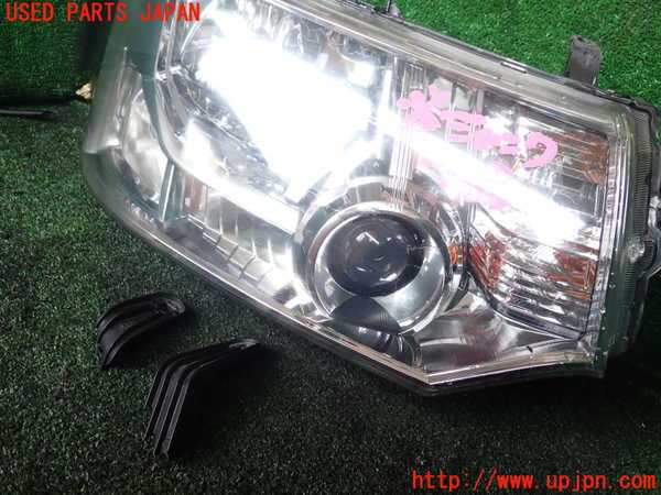1UPJ-9239691130]デリカD：5(CV2W)右ヘッドライト HID (ジャンク品) 中古_2