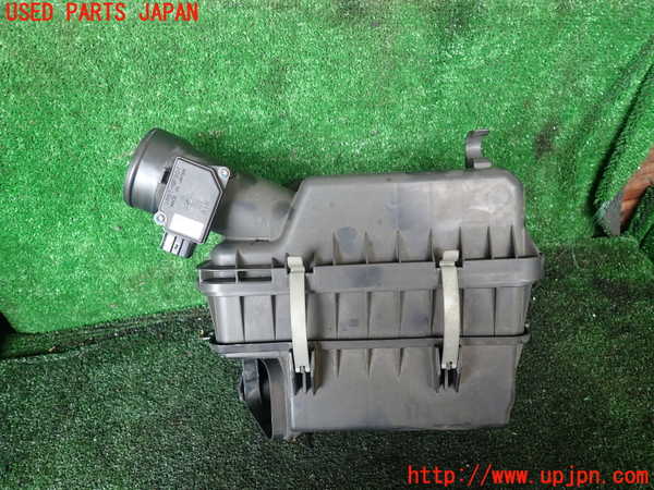 1UPJ-9239692560]デリカD：5(CV2W)エアクリーナーボックス 中古_2