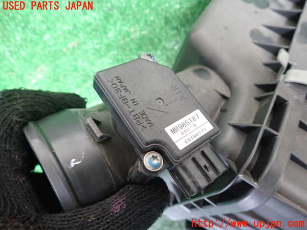 1UPJ-9239692560]デリカD：5(CV2W)エアクリーナーボックス 中古_3