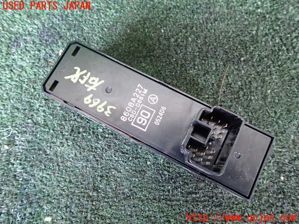 1UPJ-9239696240]デリカD：5(CV2W)右前パワーウィンドウスイッチ 中古_2