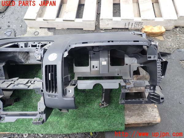 1UPJ-9239697505]デリカD：5(CV2W)ダッシュボード 中古_2