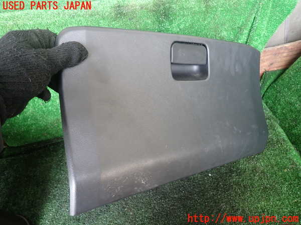 1UPJ-9239697516]デリカD：5(CV2W)グローブボックス1 中古_2
