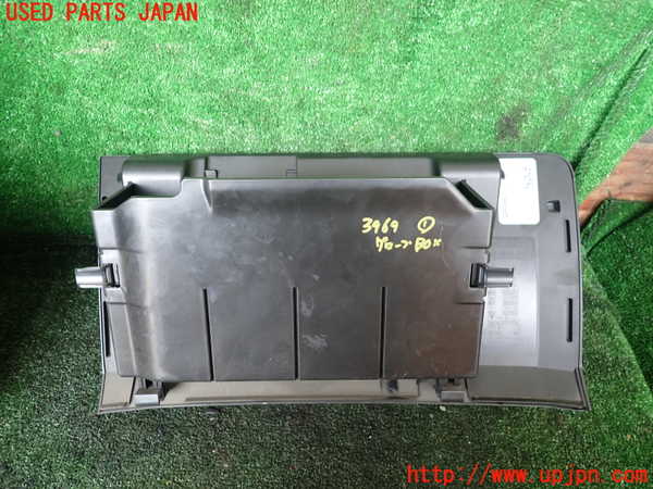 1UPJ-9239697516]デリカD：5(CV2W)グローブボックス1 中古_4
