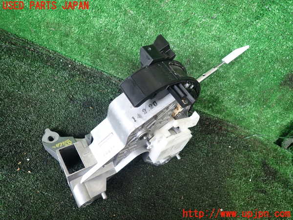 1UPJ-9239697555]デリカD：5(CV2W)ATシフトレバー 中古_2