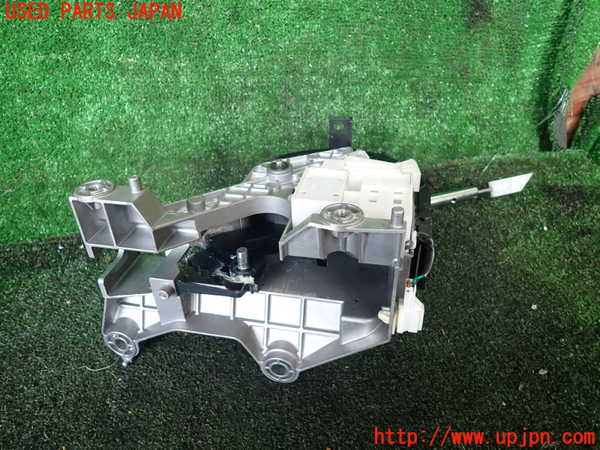 1UPJ-9239697555]デリカD：5(CV2W)ATシフトレバー 中古_3