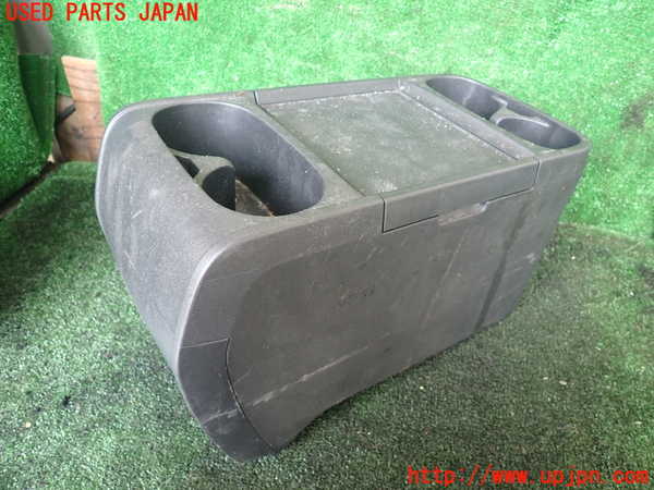 1UPJ-9239697540]デリカD：5(CV2W)センターコンソール 中古_4