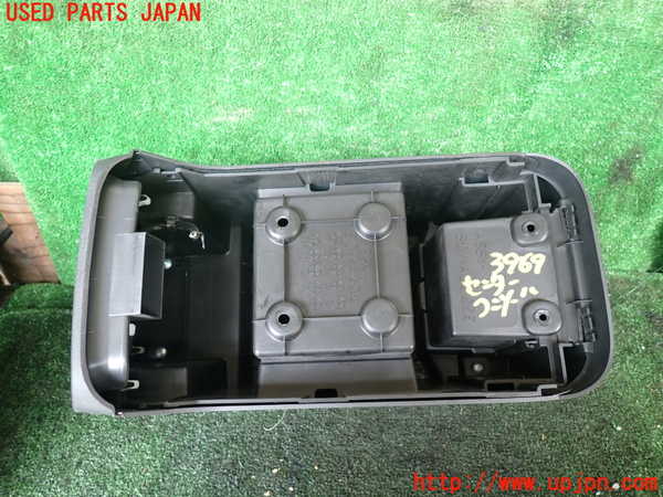 1UPJ-9239697540]デリカD：5(CV2W)センターコンソール 中古_5