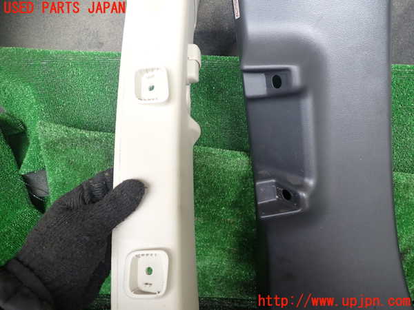 1UPJ-9239697670]デリカD：5(CV2W)左センターピラートリム 中古_2
