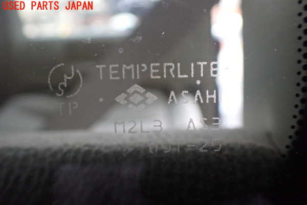1UPJ-9239701382]エルグランド(NE51)左クォーターガラス ASAHI M2L3 中古_3