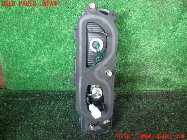 1UPJ-9239701536]エルグランド(NE51)左テールランプ 中古_3