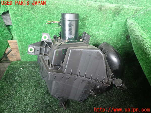 1UPJ-9239702560]エルグランド(NE51)エアクリーナーボックス 中古_2