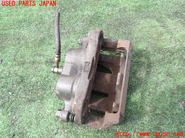 1UPJ-9239704085]エルグランド(NE51)左フロントキャリパー 中古_2
