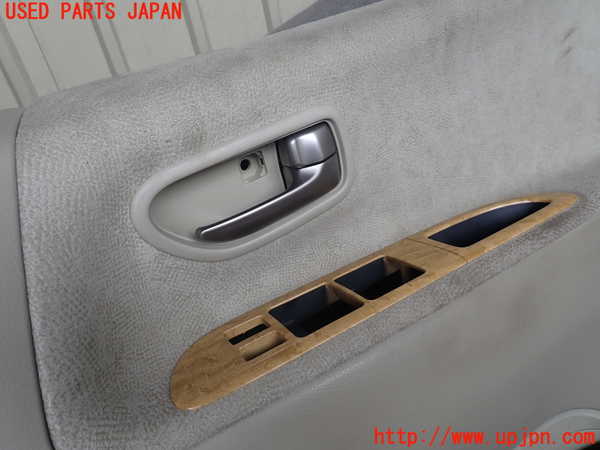 1UPJ-9239701234]エルグランド(NE51)右前ドア内張り 中古_2