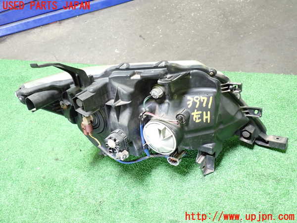 1UPJ-9239711132]セレナ Sハイブリッド(HC26)左ヘッドライト ハロゲン 中古_2