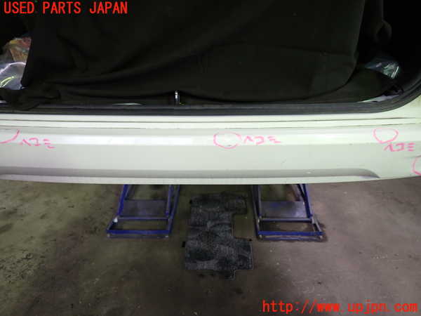 1UPJ-9239711610]セレナ Sハイブリッド(HC26)リアバンパー 中古_3