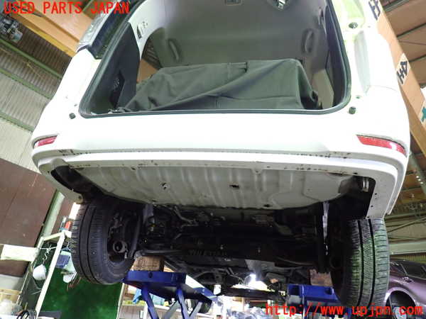 1UPJ-9239711610]セレナ Sハイブリッド(HC26)リアバンパー 中古_5