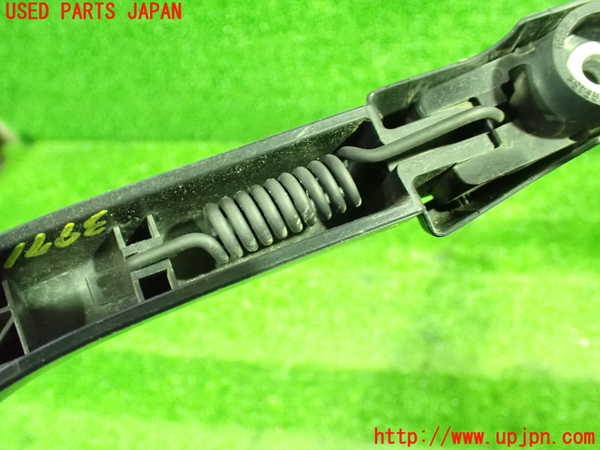 1UPJ-9239711661]セレナ Sハイブリッド(HC26)リアワイパーアーム1 中古_3