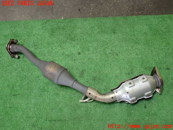 1UPJ-9239712661]セレナ Sハイブリッド(HC26)触媒1 中古_3