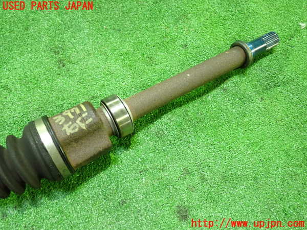 1UPJ-9239714010]セレナ Sハイブリッド(HC26)右フロントドライブシャフト 中古_2