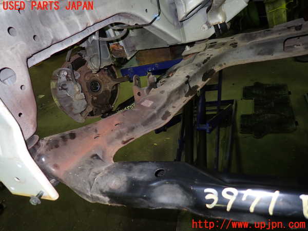 1UPJ-9239715285]セレナ Sハイブリッド(HC26)フロントメンバー 中古_3